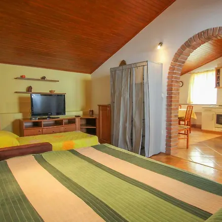 Dolores Apartment *