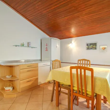 Dolores Apartment *